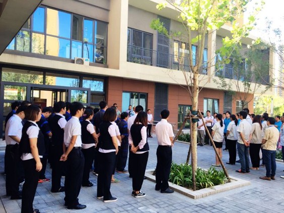 ���͹�˾�����԰��Ŀ���ڣ�������������ס����Բ�����