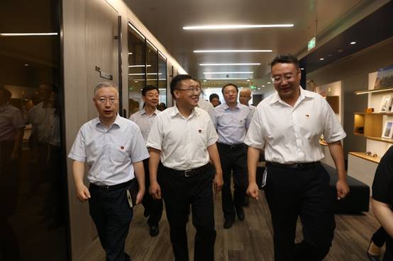 �������쵼�����ڼ������²㵳������