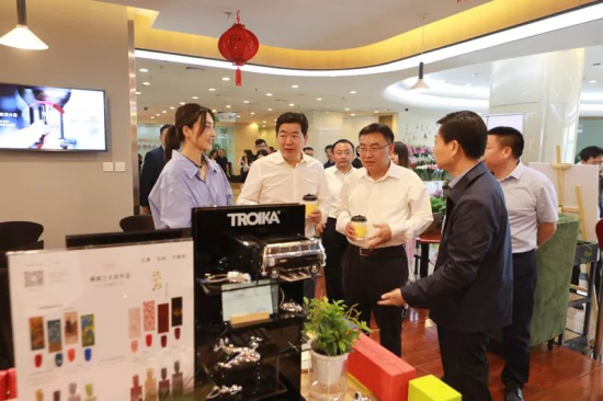 ��ί���¬ӳ�����а����ֽ���Ч��Ʒ������������ʵ���