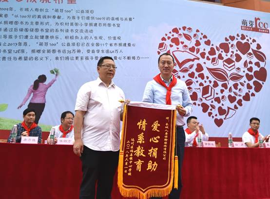 �������١���ѿ100������ͼ�����仧�����и���������У