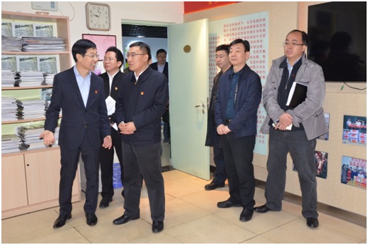 ��ί�쵼���а����ּ���������˹͡��Ƶ��²㵳������