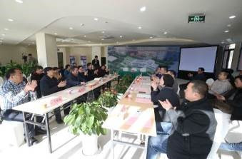 �����쵼�뽨�赥λ��̸