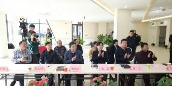 �����쵼�뽨�赥λ��̸