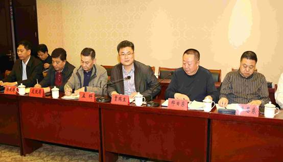 阜平县委副书记、县长贾瑞生致辞 阜平县委副书记、县长贾瑞生致辞