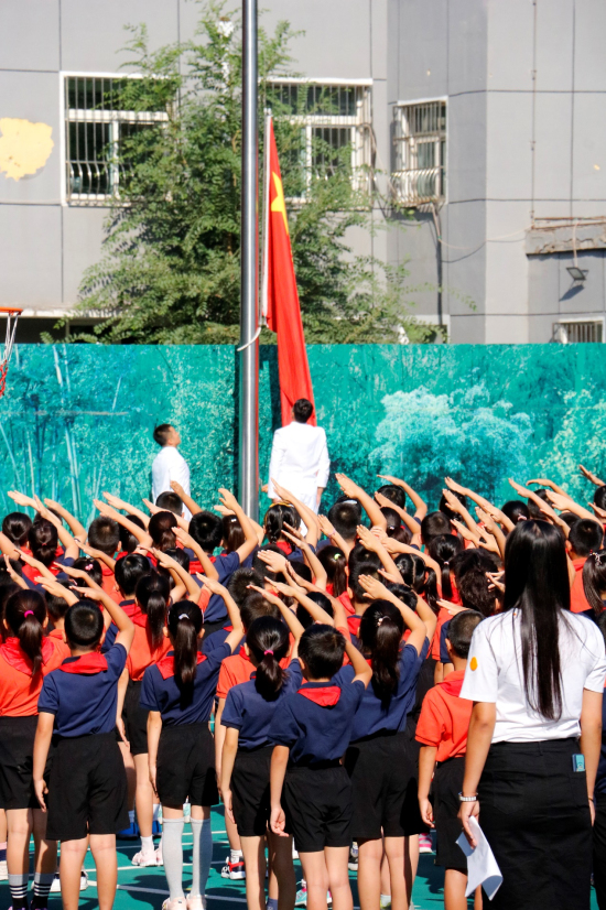 ½ÌÓý¹«Ë¾ÆìÏÂѧУ¾ÙÐпªÑ§ÒÇʽ ½ÌÓý¹«Ë¾ÆìÏÂѧУ¾ÙÐпªÑ§ÒÇʽ