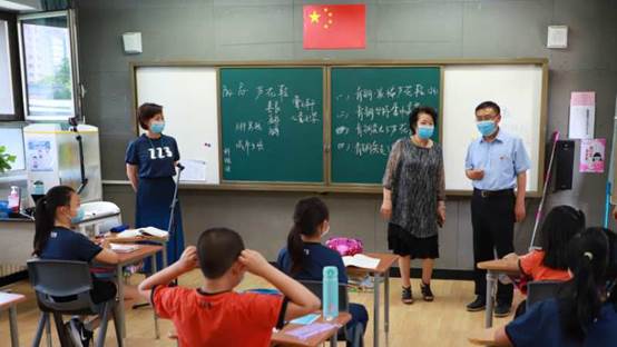 ���쵼�������ֽ�����˾��ѧ���κ������������ 