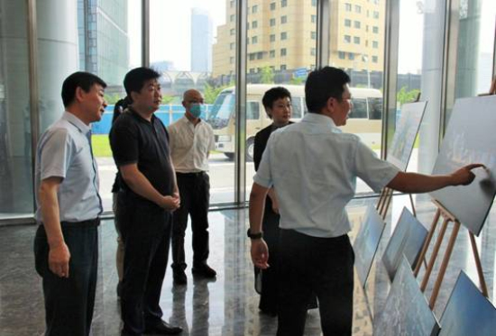 �������쵼���а����ּ��������Ϻ���˾��Ŀ